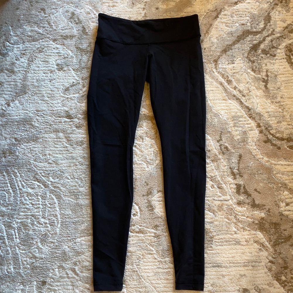 Black lululemon leggings-good condition